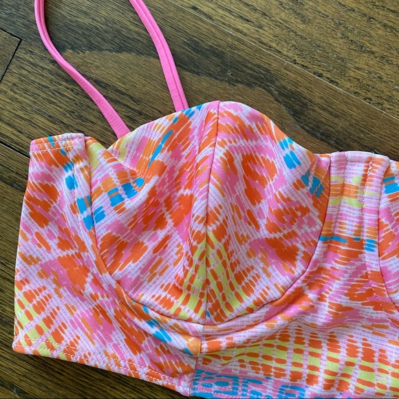 Lolli bralette bikini top. Like new - size medium - Picture 2 of 5